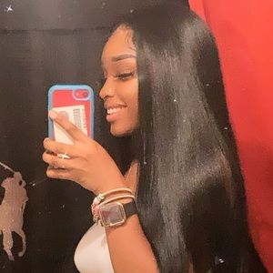 Meet your Posher, Zandrea